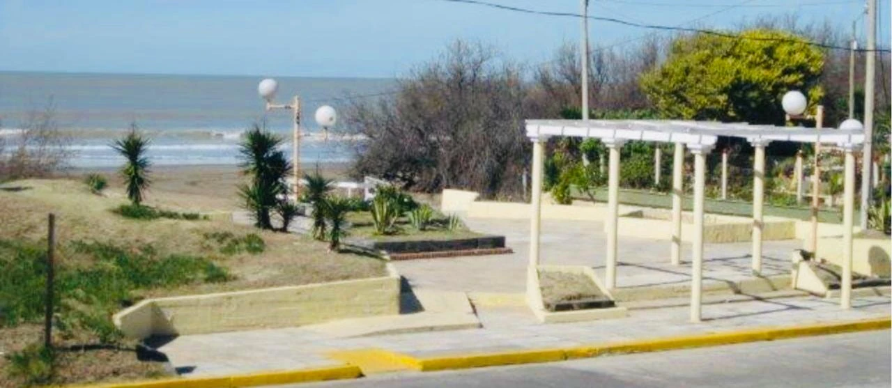 Dptos Frente al Mar- de 2 a 8 personas - Frente al Mar y a una cuadra de la peatonal - Departamento en San Bernardo