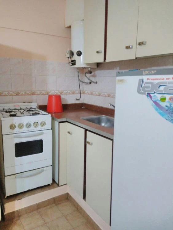 2 Ambientes en 1er Piso - Muy Luminoso - Totalmente Equipado - A 1 cuadra de la playa - rodeado de todo tipo de comercios - Departamento en San Bernardo