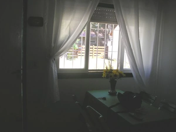 2½ Ambientes - Entrada de Auto - Amplio Terreno - A 5 cuadras de la playa - a 2 cuadras de la terminal de omnibus - Casa/Chalet en La Lucila del Mar