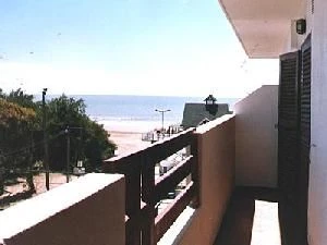 2 Ambientes - Edificio Francisco I - Confort y Calidez - Frente al mar - Departamento en La Lucila del Mar
