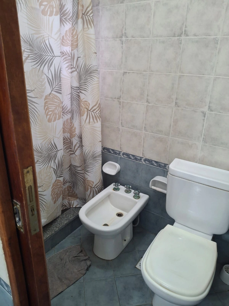 3 Ambientes - Muy Seguro - Estacionamiento - No Deje Pasar esta Oportunidad !!! - A 1 cuadra del Centro a A 1 cuadra del Muelle - Dúplex/Tríplex en La Lucila del Mar