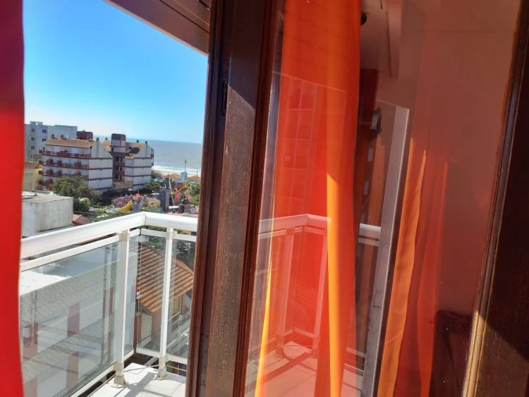 2 Ambientes en 6to Piso con Balcon - Vista al Mar - A 1 cuadra del mar - a 5 cuadras de Av. San Bernardo - Departamento en San Bernardo