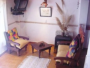 Descanso en la Naturaleza - 4 Ambientes en el Bosque - Tranquilo y Seguro - Ideal 2 Familias - A 3 cuadras del mar - a 2 cuadras de las cabalgatas - Casa/Chalet en La Lucila del Mar
