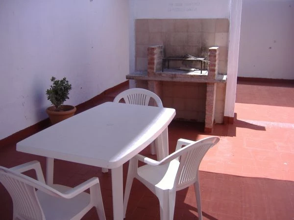 Departamentos: 2 Ambientes con Cochera - A ½ cuadra de la playa - a 8 cuadras del centro - Departamento en Mar de Ajó