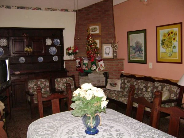3 Ambientes - Amplio y Equipado - Barrio San Rafael - Entrada de Auto - A 2½ cuadras de la Playa - Casa/Chalet en Mar de Ajó