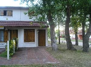 3 Ambientes con Entrada de Auto - Impecable Estado - Muy Luminoso - A 5 cuadras de la playa - Dúplex/Tríplex en La Lucila del Mar