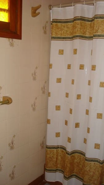 4 Ambientes de Categoría - Muy Comodo - Entrada para Auto Cerrada con Rejas Altas - Servicio de Blanco y Playa - a 6 cuadras del mar - Dúplex/Tríplex en San Bernardo