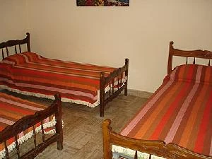 3 Ambientes en Contrafrente - Barrio San Rafael - A 3 cuadras de la playa - a 2 cuadras del centro - frente a la plaza del Automovil Club Argentino - Casa/Chalet en Mar de Ajó