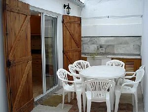 4 Ambientes - Barrio San Rafael - A 3 cuadras de la playa - a 2 cuadras del centro - frente a la plaza del Automovil Club Argentino - Casa/Chalet en Mar de Ajó