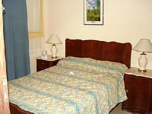 4 Ambientes - Barrio San Rafael - A 3 cuadras de la playa - a 2 cuadras del centro - frente a la plaza del Automovil Club Argentino - Casa/Chalet en Mar de Ajó
