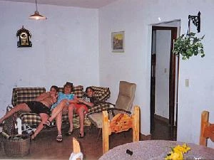 3 Ambientes en 1er Piso por Escalera - A 2 cuadras del mar - Departamento en Mar de Ajó
