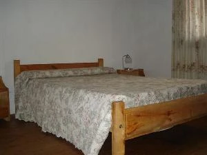 4 Ambientes con Entrada de Auto - A 3 cuadras de la playa - a 5 cuadras del centro - Dúplex/Tríplex en Mar de Ajó