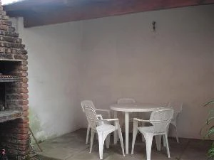 4 Ambientes con Entrada de Auto - A 3 cuadras de la playa - a 5 cuadras del centro - Dúplex/Tríplex en Mar de Ajó