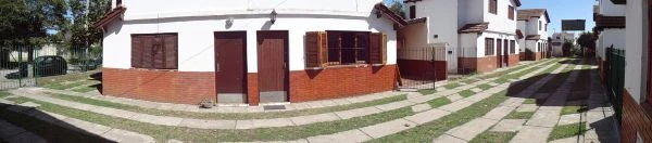 3 Ambientes Confortables - Entrada de Garage Independiente - A 5 cuadras del mar - a 5 cuadras del centro - a 1 cuadra de Av. San Martín - Dúplex/Tríplex en San Clemente