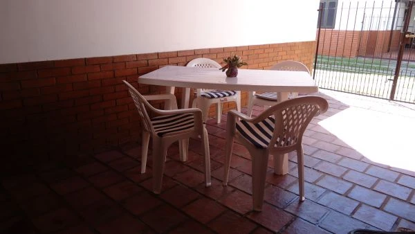 3 Ambientes Confortables - Entrada de Garage Independiente - A 5 cuadras del mar - a 5 cuadras del centro - a 1 cuadra de Av. San Martín - Dúplex/Tríplex en San Clemente