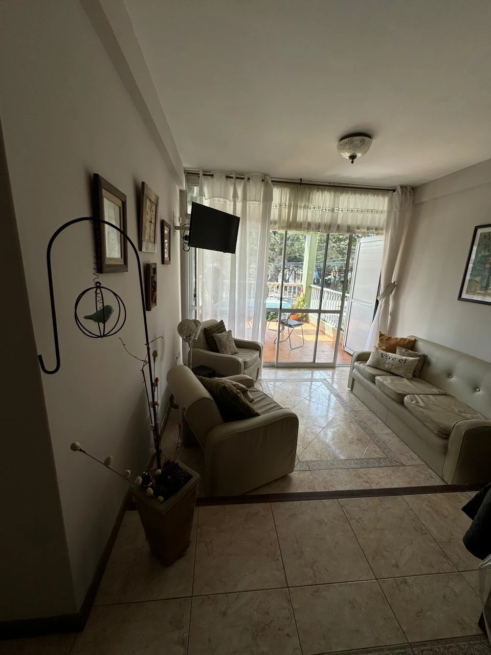 3 Ambientes en 1er Piso - Cochera - Mobiliario impecable, luminosidad y confort - A 2 cuadras de la playa - a 1 cuadra de Chiozza - Departamento en San Bernardo