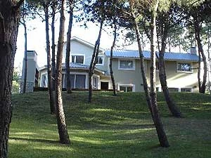 6 Ambientes con Garage - Zona Muy Tranquila y Segura - A 2 cuadras del mar - Casa/Chalet en Pinamar