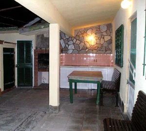 4 Ambientes Muy Comodos - Entrada de Auto - Zona Muy Tranquila - A 4 cuadras del mar - a 8 cuadras del centro de La Lucila del Mar - Casa/Chalet en Costa Azul