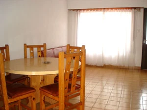 3 Ambientes con Cochera - Muy Luminoso - Atendido por sus Dueños - A 2 cuadras del mar - Dúplex/Tríplex en Mar de Ajó