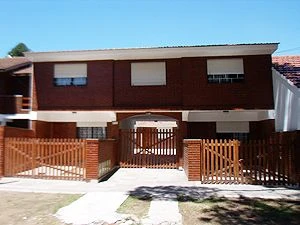 3 Ambientes en Complejo - Con Cochera - A 5 cuadras del mar - a 5 cuadras de Chiozza - a 2 de Av. San Bernardo - Dúplex/Tríplex en San Bernardo