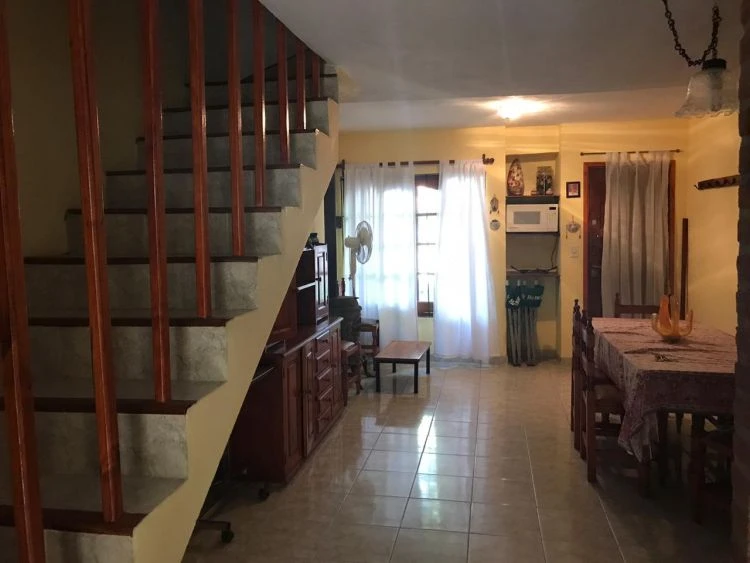 4 Ambientes - Estacionamiento con Rejas - A 5 cuadras del mar - Dúplex/Tríplex en Costa Azul
