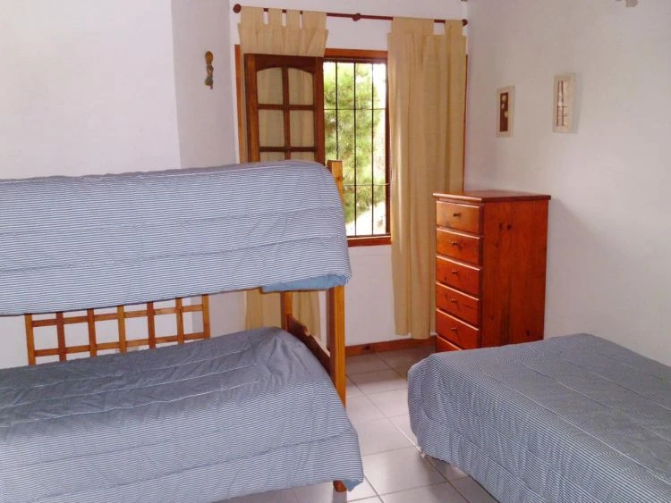 4 Ambientes - Estacionamiento con Rejas - A 5 cuadras del mar - Dúplex/Tríplex en Costa Azul