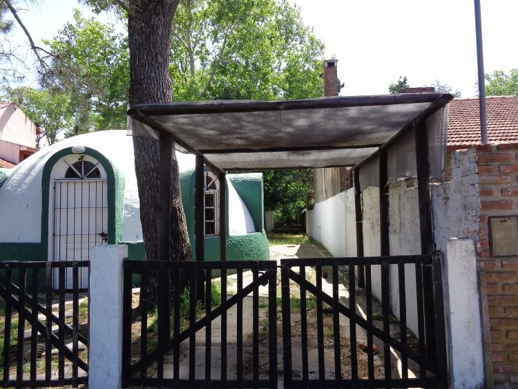 3 Ambientes en Contacto con la Naturaleza - a 2 cuadras de av. San Bernardo - a 2 cuadras de la terminal de omnibus  - Casa/Chalet en San Bernardo
