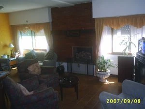 5 Ambientes con Entrada de Auto y Garage Cerrado - A 4 cuadras del mar - Casa/Chalet en San Bernardo