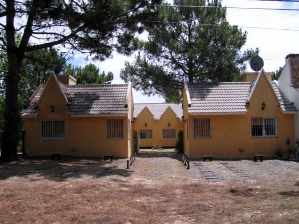 Complejo: 2 Ambientes - Estacionamiento Propio - Rodeado de Pinares - Un espacio ideado para un apacible descanso - a 3 cuadras del mar - Casa/Chalet en Aguas Verdes