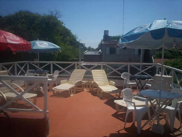 Anmar - 2 y 3 Ambientes - Estacionamiento Interno con Media Sombra - Zona Tranquila - A ½ del mar - sobre asfalto - Departamento en Mar de Ajó