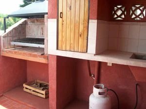 Anmar - 2 y 3 Ambientes - Estacionamiento Interno con Media Sombra - Zona Tranquila - A ½ del mar - sobre asfalto - Departamento en Mar de Ajó