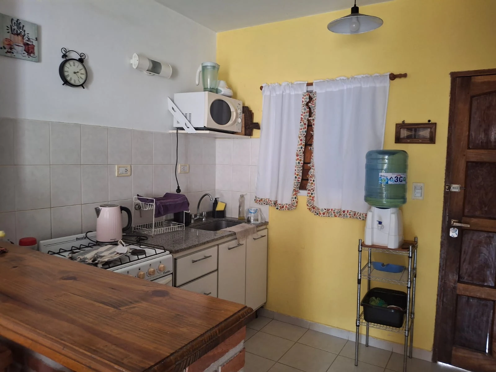 Parador Guaycuru - 3 Ambientes - Moderno Diseño - Estacionamiento Cubierto - A 2  cuadras del mar - a ½ cuadra de la calle principal - Dúplex/Tríplex en Aguas Verdes