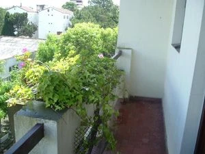 3 Ambientes en 3º Piso por Escalera - Amplio Balcon - A 1 cuadra de la Peatonal - a 2 cuadras de la playa - Departamento en San Bernardo