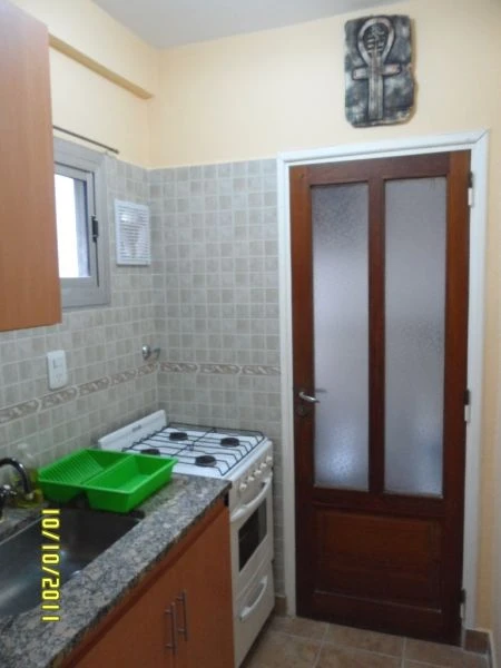 3 Ambientes al Frente - 2do Piso por Escalera - Cochera Individual y Cerrada - Zona Residencial - Ubicado a 5 cuadras del mar, a 1 cuadra de Av. San Bernardo y a 6 cuadras de la terminal de omnibus - Departamento en San Bernardo