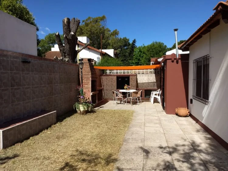 3 Ambientes con Cochera - Barrio San Rafael - A 5 cuadras del mar - Casa/Chalet en Mar de Ajó