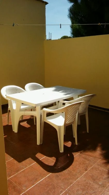 3 Ambientes con Cochera - El Pinar - A 3 cuadras del mar - a 2 de la calle principal - Dúplex/Tríplex en La Lucila del Mar