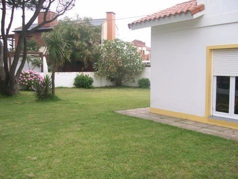 6 Ambientes con 2 Balcones - Garage - Barrio San Rafael - A 1 cuadra de la playa  - Casa/Chalet en Mar de Ajó