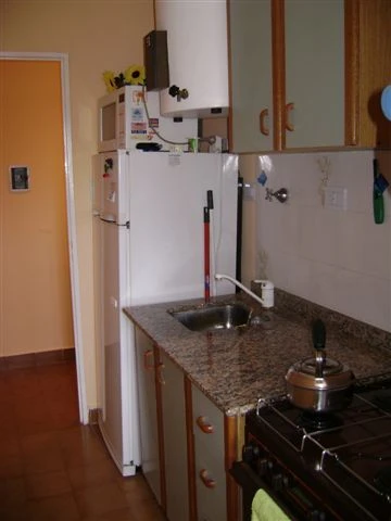 2 Ambientes en 3er Piso - Balcon a la Calle - Cochera Interna dentro del Edificio - A 3 cuadras del mar - a 2 cuadras de la peatonal - Departamento en San Bernardo