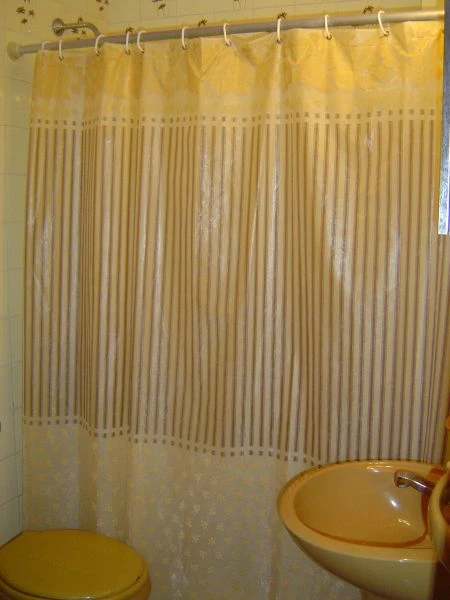 4 Ambientes - Perfecto Estado - Entrada de Auto - A ½ cuadra del mar - Dúplex/Tríplex en La Lucila del Mar
