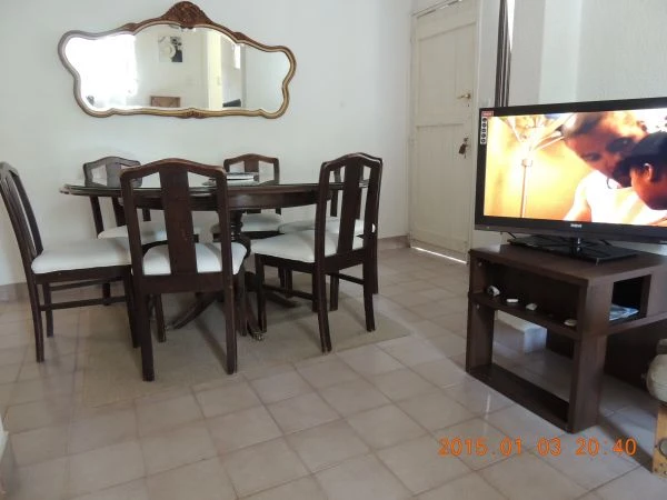 4 Ambientes con Quincho - Cochera - Zona Residencial - A 1 cuadra de la plaza - a 8 cuadras del mar - Casa/Chalet en San Bernardo