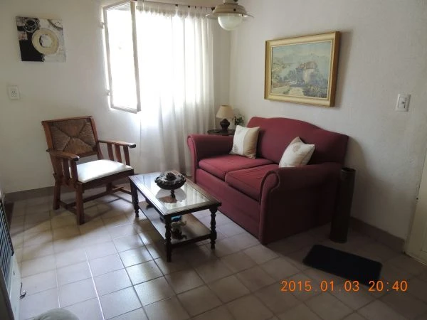 4 Ambientes con Quincho - Cochera - Zona Residencial - A 1 cuadra de la plaza - a 8 cuadras del mar - Casa/Chalet en San Bernardo
