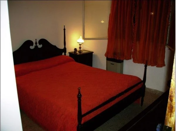 4 Ambientes con Quincho - Cochera - Zona Residencial - A 1 cuadra de la plaza - a 8 cuadras del mar - Casa/Chalet en San Bernardo