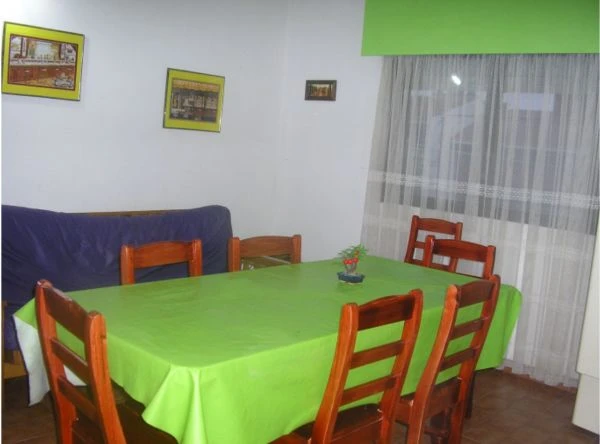 Complejo: Tipo Casa Bajo un Techo de Chalet - a 3 cuadras de la playa - Departamento en Mar del Tuyú