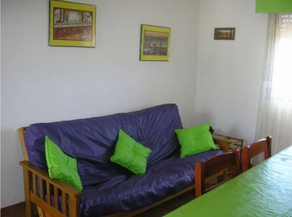 Complejo: Tipo Casa Bajo un Techo de Chalet - a 3 cuadras de la playa - Departamento en Mar del Tuyú
