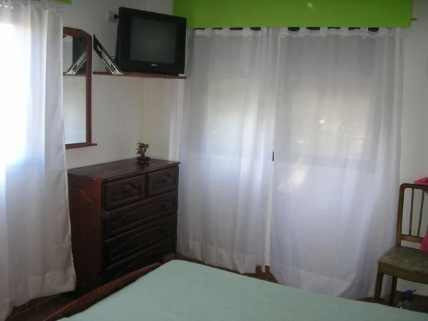 Complejo: Tipo Casa Bajo un Techo de Chalet - a 3 cuadras de la playa - Departamento en Mar del Tuyú