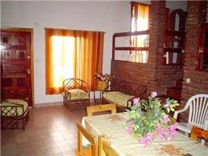 4 Ambientes en Barrio el Silvio - Garaje Cerrado para 2 Autos - A 3 cuadras del mar - Casa/Chalet en Mar de Ajó