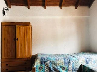 4 Ambientes con Entrada de Auto y Cochera - Muy Amplio - a 5 cuadras del mar - zona residencial centrica - Dúplex/Tríplex en San Bernardo
