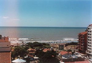 2 Ambientes - Muy Luminoso y Ventilado - Cochera - A 2 cuadras de la playa - pleno centro - Departamento en San Bernardo