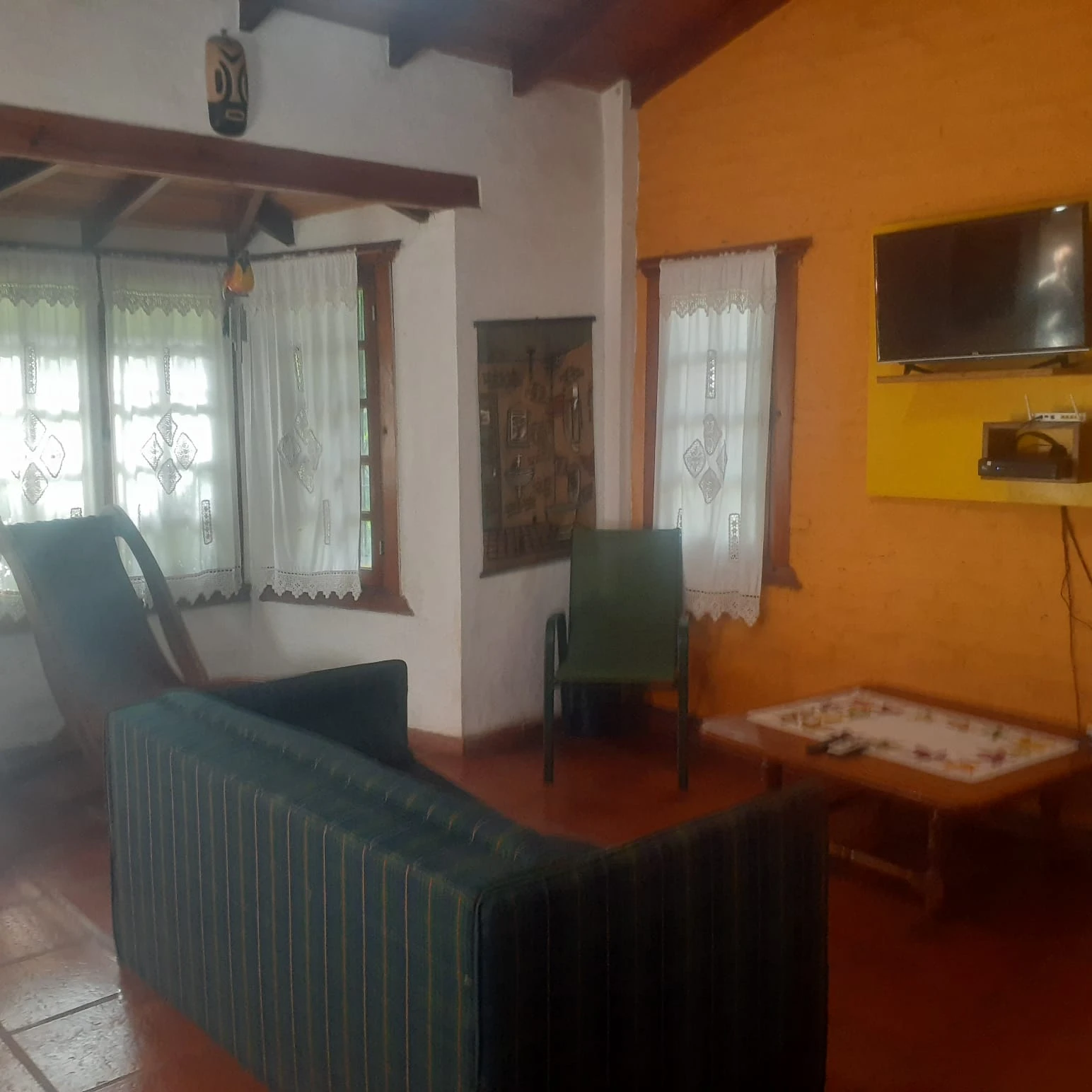 4 Ambientes - Garage Cerrado - Muy Amplio Parque - A 2 cuadras del mar - Casa/Chalet en Aguas Verdes
