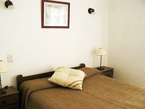 Complejo Mares - Servicio de Hotelería - Ideal para Descansar !!! - Estacionamiento con Media Sombra - A 250 metros del mar - Cabaña en San Bernardo